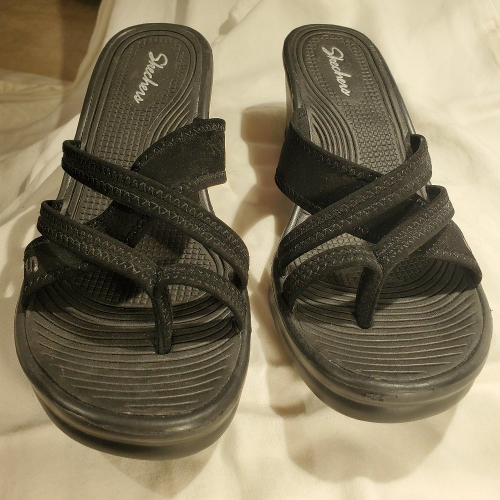Skechers Black Wedge "Rumbler" Sandals